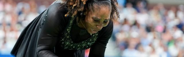 开云官方网站-传奇谢幕！ 拼满3小时挽救5赛点小威止步美网32强