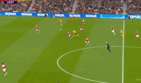 开云官方网站-【英超】被射23次+逃脱点球，瓦拉内助曼联1-0开门红