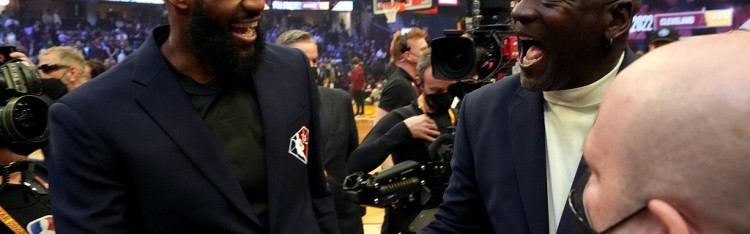 詹姆斯也要干了？名记：乔丹2003年没进首发但得到卡特的位置！